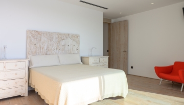 Resa Estates te koop sale Cala Comte bedroom .jpg